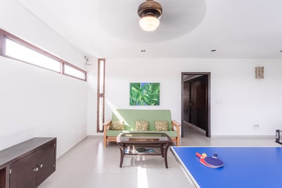 Luxury Villa Photo #24