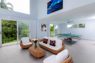 Luxury Villa Photo #10