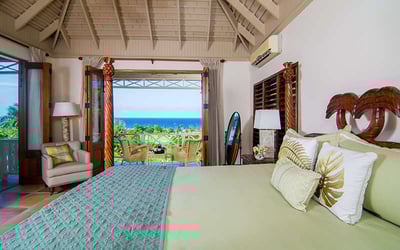 Luxury Villa Photo #15