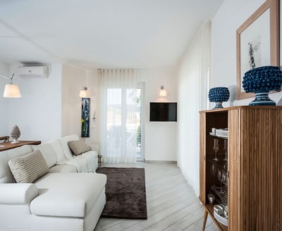 Luxury Villa Photo #15