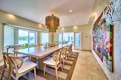 Luxury Villa Photo #17