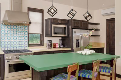 Luxury Villa Photo #11