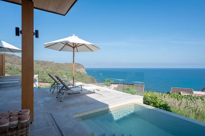 Luxury Villa Photo #8