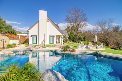 Luxury Villa Photo #6