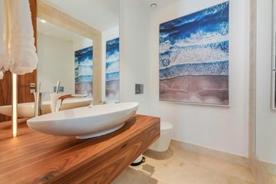 Luxury Villa Photo #34