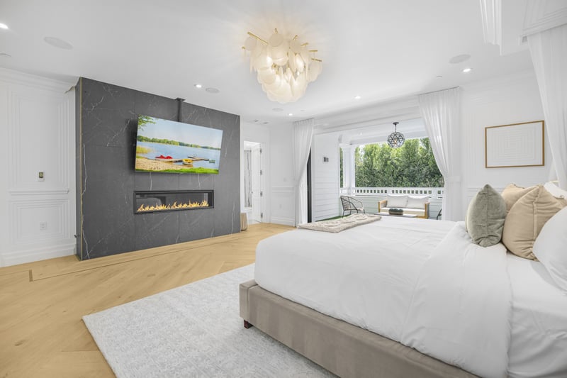 Spaulding Ave Farmhouse