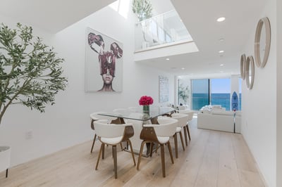 Luxury Villa Photo #4