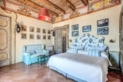Luxury Villa Photo #28