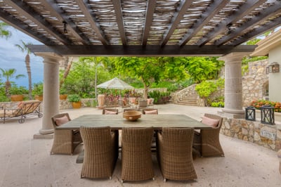Luxury Villa Photo #17