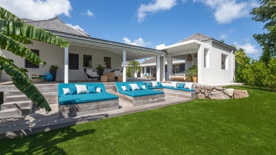 Outdoor Lounge Area
