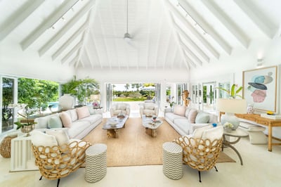 Luxury Villa Photo #12