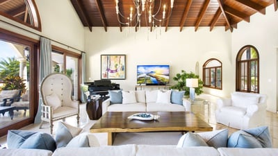 Luxury Villa Photo #23