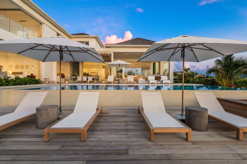 Beach Enclave Grace Bay 5 BDM Beachfront Villa
