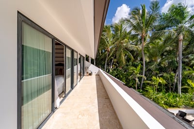 Luxury Villa Photo #23