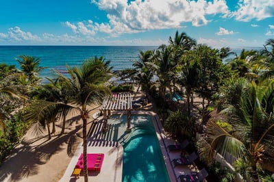 Luxury Villa Photo #6