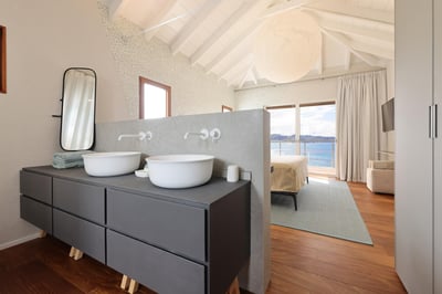 Luxury Villa Photo #35