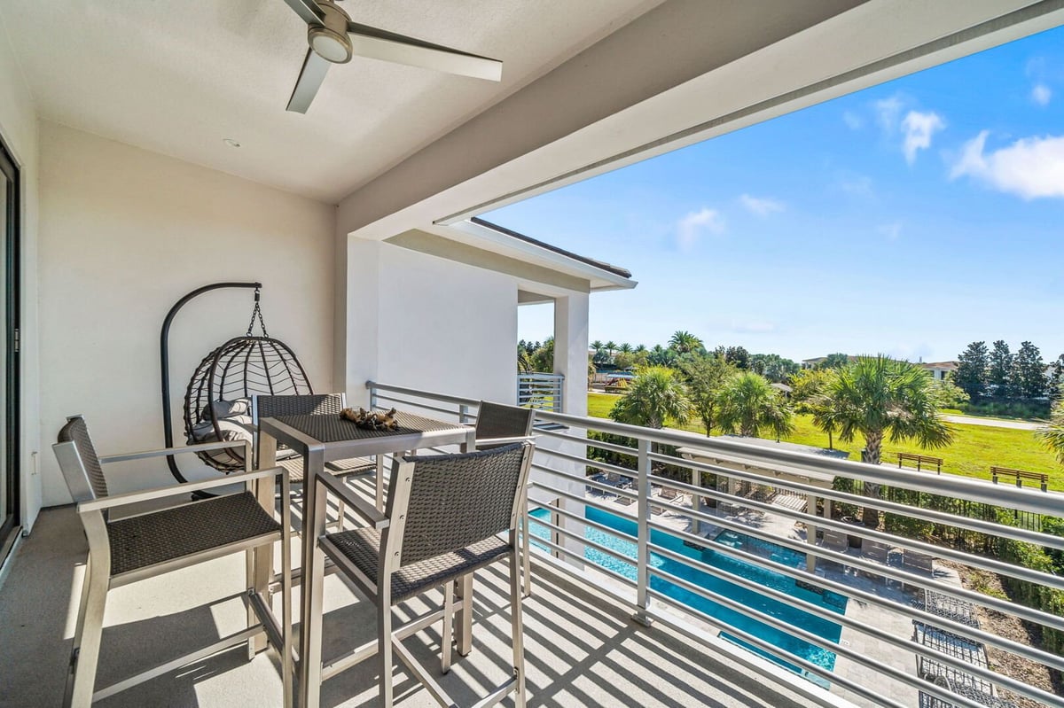 Reunion Tropical Retreat