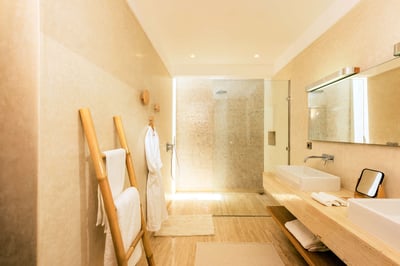 Luxury Villa Photo #19
