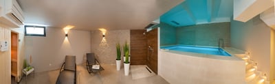 Luxury Villa Photo #15