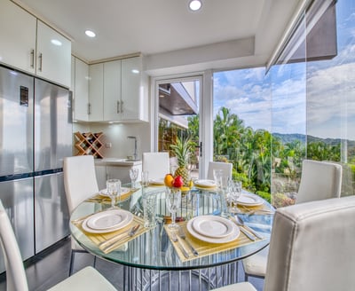 Luxury Villa Photo #6