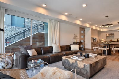 Luxury Villa Photo #8
