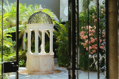 Luxury Villa Photo #10