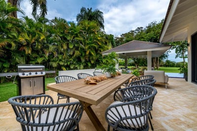 Luxury Villa Photo #14