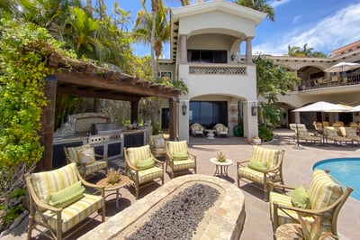 Luxury Villa Photo #11