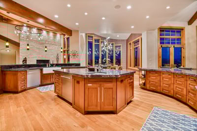 Luxury Villa Photo #17