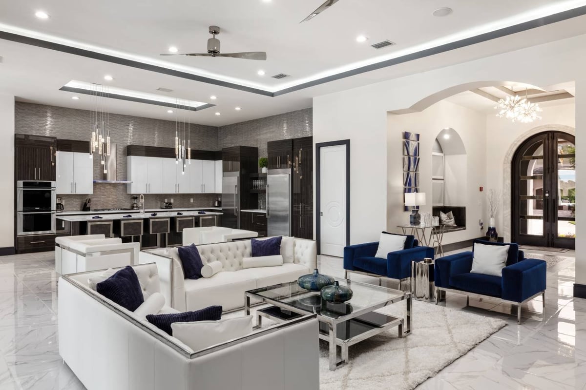 Contemporary Elegance Estate