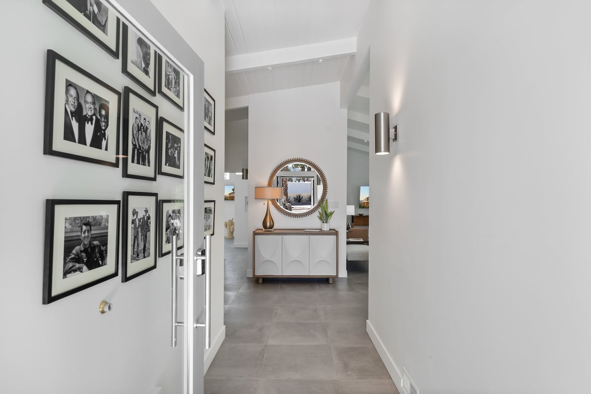 Alexander Desert Dreams