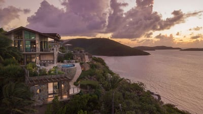 Luxury Villa Photo #5