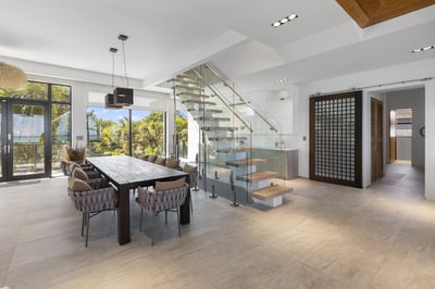 Luxury Villa Photo #21