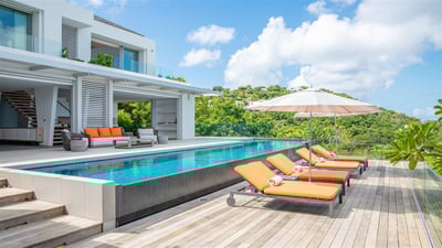 Luxury Villa Photo #2