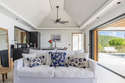 Luxury Villa Photo #16
