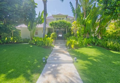 Luxury Villa Photo #31