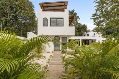 Casa La Familia Entrance