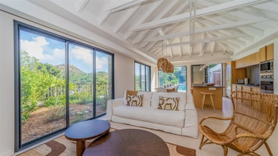 Luxury Villa Photo #23