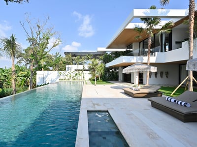 Luxury Villa Photo #4