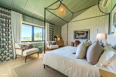 Luxury Villa Photo #31