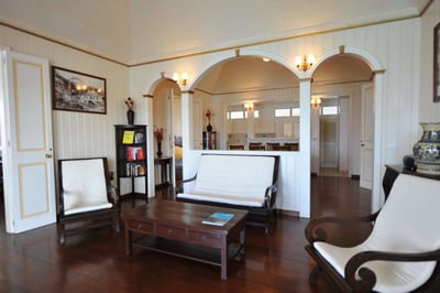 Luxury Villa Photo #7