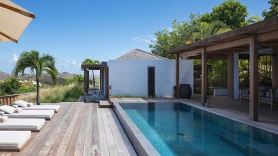 Luxury Villa Photo #4