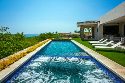 Luxury Villa Photo #13
