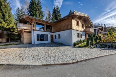 Luxury Villa Photo #2