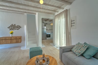 Luxury Villa Photo #18