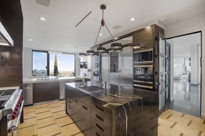 Luxury Villa Photo #40