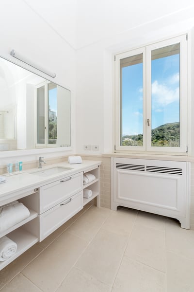 Luxury Villa Photo #17