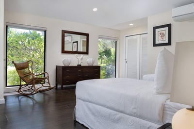 Luxury Villa Photo #20