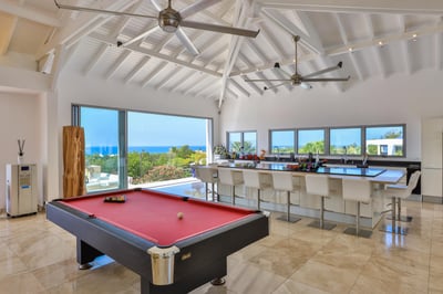 Luxury Villa Photo #16