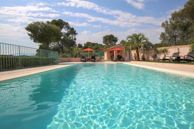 Luxury Villa Photo #2